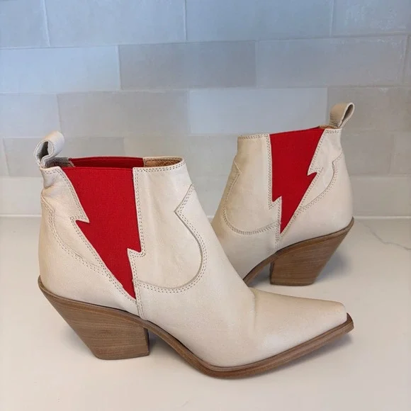 Free People Flash Chelsea Lightning Bolt Ankle Boots Leather Western Size 36.5 - Picture 2 of 6